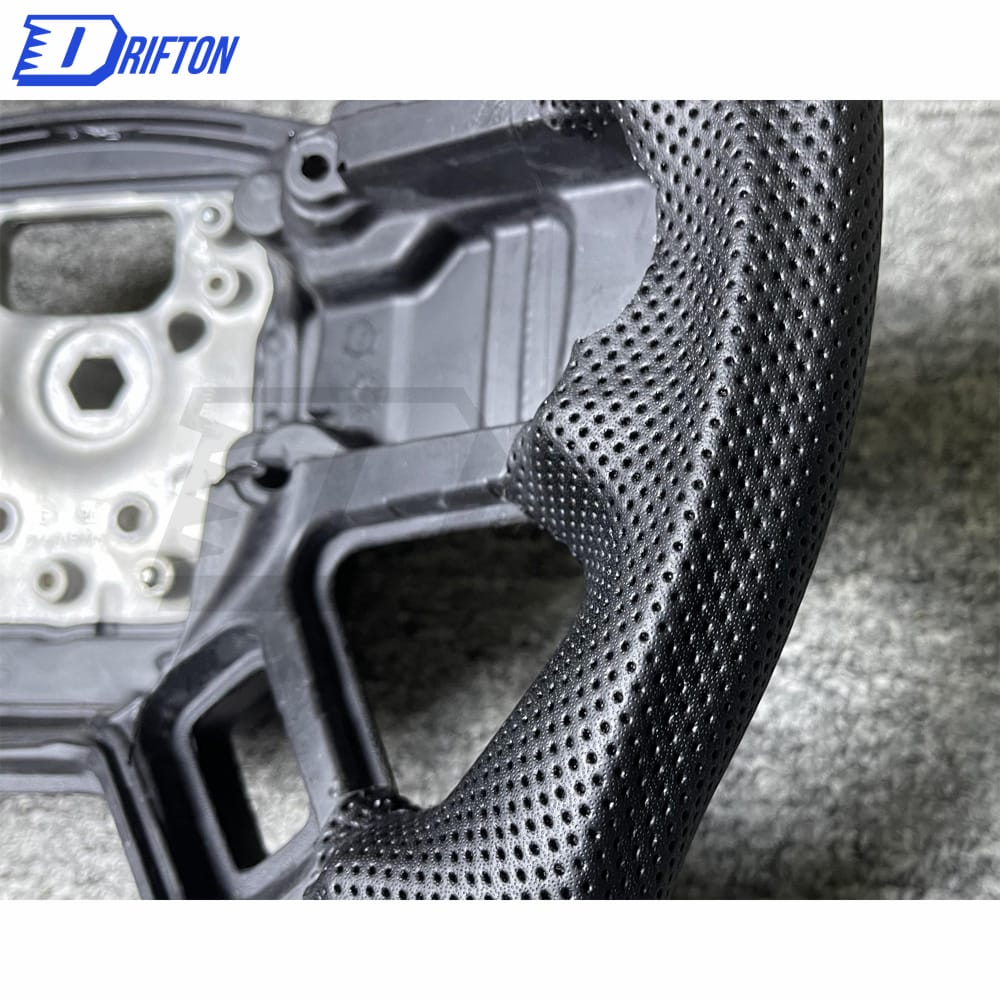 Customize Carbon Fiber & Perforated Leather Steering Wheel For Land Rover Defender 2020-2023