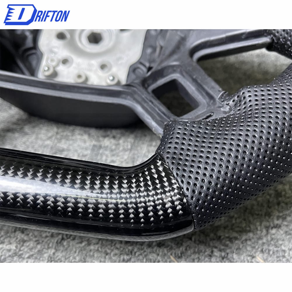 Customize Carbon Fiber & Perforated Leather Steering Wheel For Land Rover Defender 2020-2023