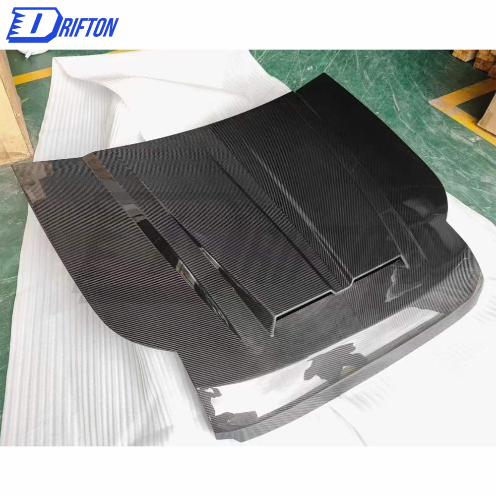 OKING Style Dry Carbon Fiber Hood For Land Rover Defender 2020-2023