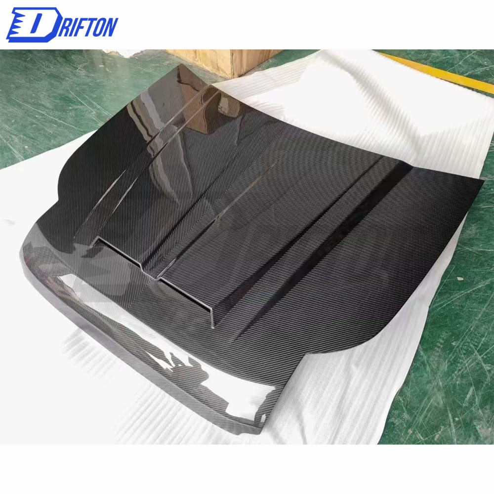 OKING Style Dry Carbon Fiber Hood For Land Rover Defender 2020-2023