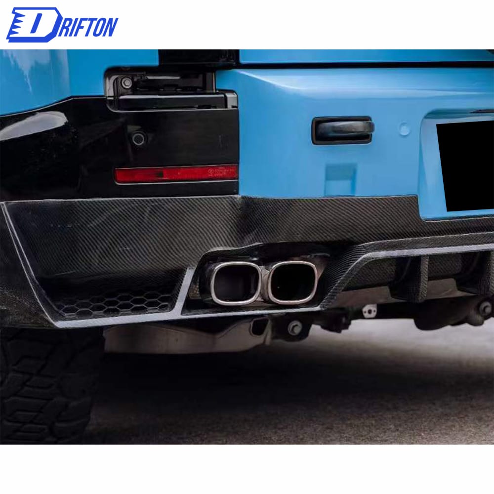 Oking Style Carbon Fiber Rear DIffuser With Exhaust tips For Land Rover Defender 2020-2023