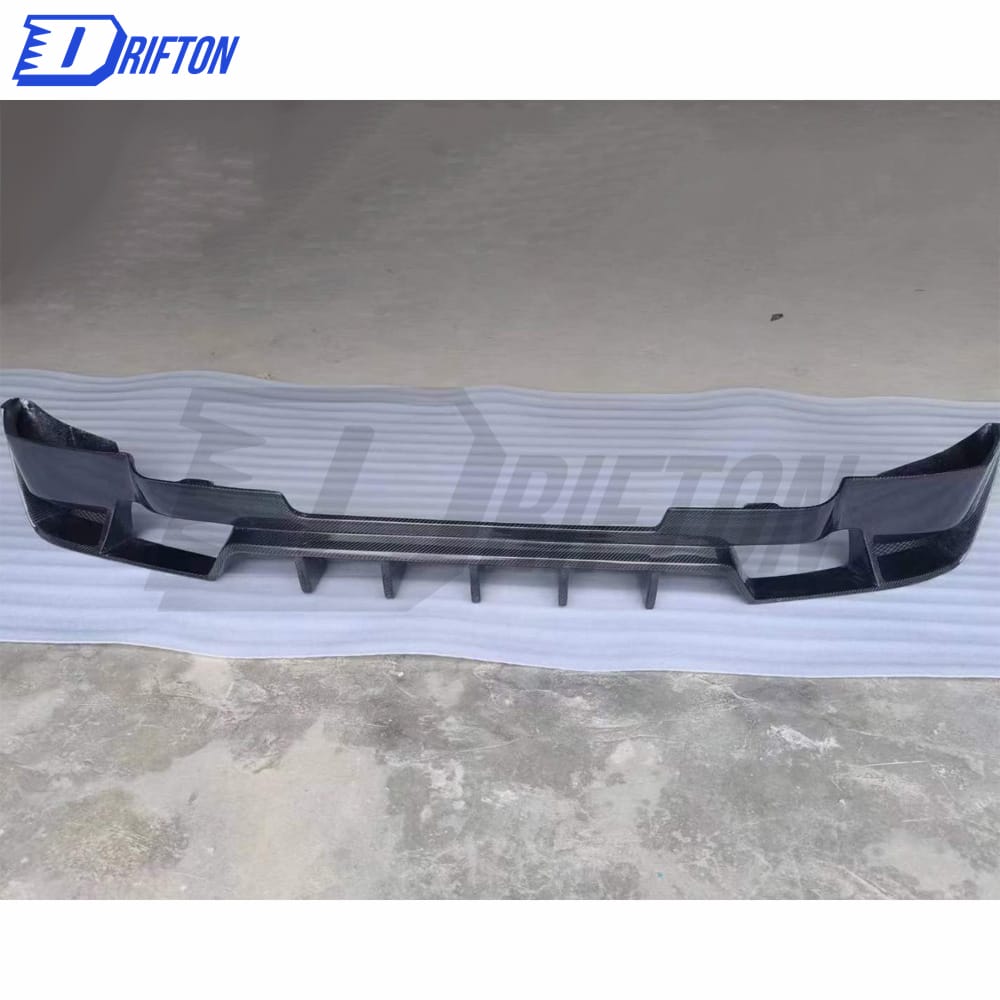 Oking Style Carbon Fiber Rear DIffuser With Exhaust tips For Land Rover Defender 2020-2023