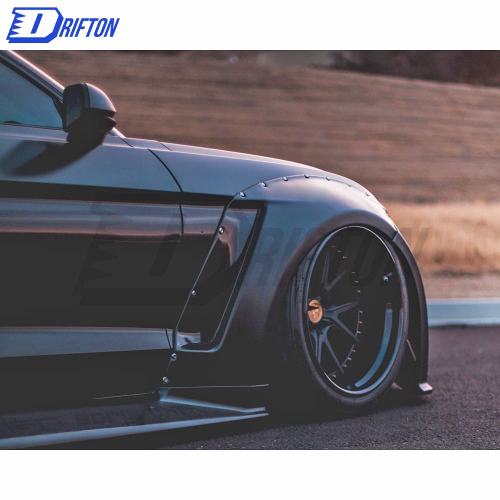 CHINCHED Style Glass Fiber Body Kit For Ford Mustang 2015-2017