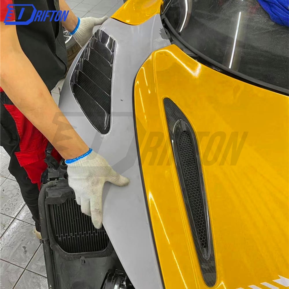 Vorsteiner Style Dry Carbon Fiber With Portion Primer Fenders For Mclaren 720S