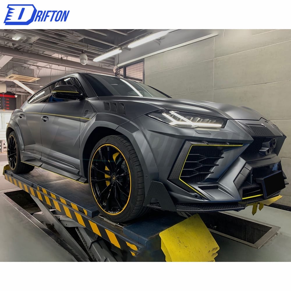 Mansory Style Dry Half Carbon Fiber Body Kit For Lamborghini URUS