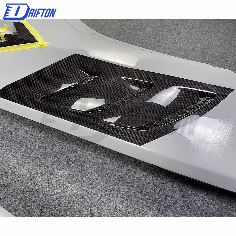 Mansory Style Dry Half Carbon Fiber Body Kit For Lamborghini URUS