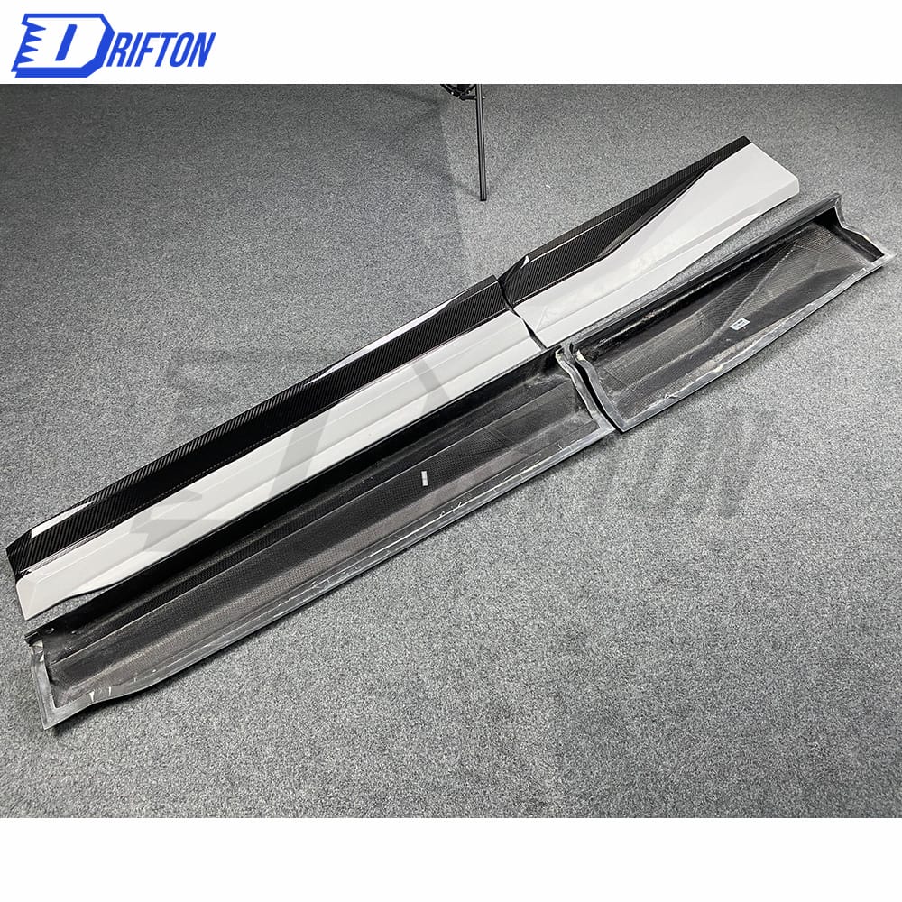 Mansory Style Half Dry Carbon Fiber Wide Fender Wheel Trim & Side Skirt For Lamborghini URUS