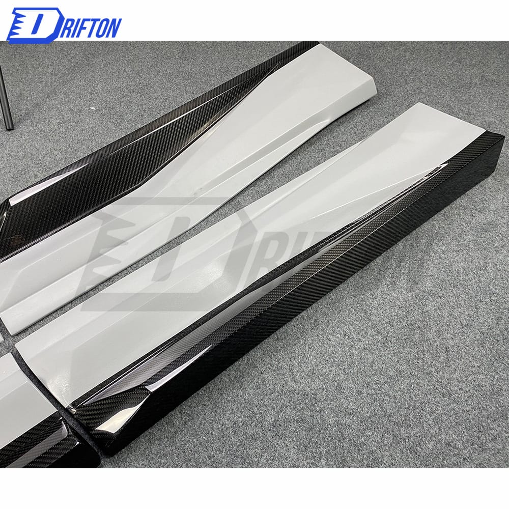 Mansory Style Half Dry Carbon Fiber Wide Fender Wheel Trim & Side Skirt For Lamborghini URUS