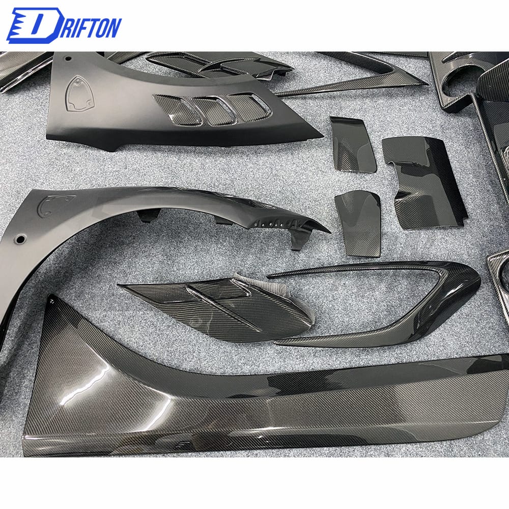 Mansory Style Half Carbon Fiber Body Kit For Ferrari 488 2015-2018