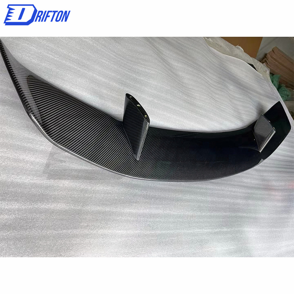 Novitec Style Carbon Fiber Rear Spoiler For Ferrari F12 2013-2017