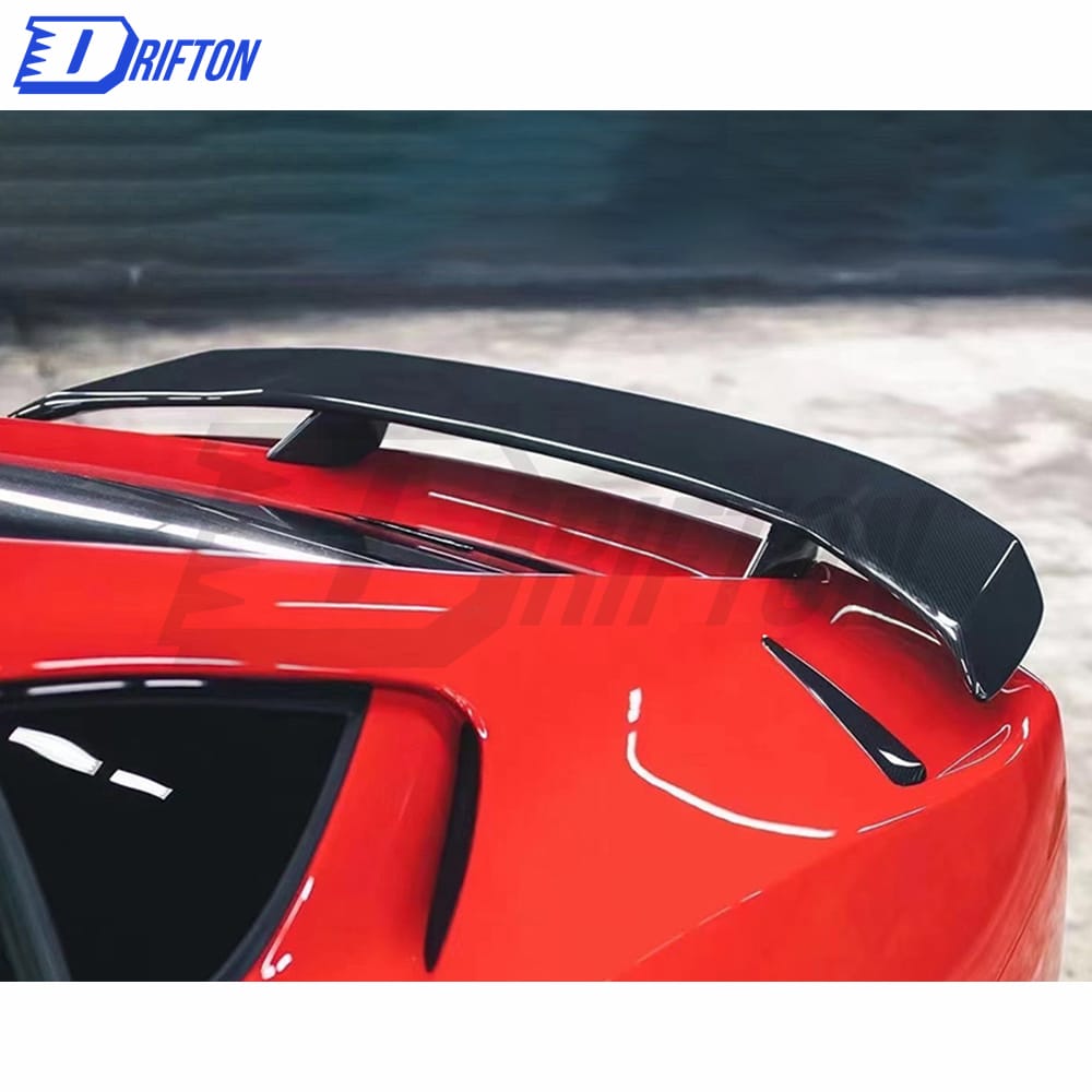 Novitec Style Carbon Fiber Rear Spoiler For Ferrari 812 2017-2018