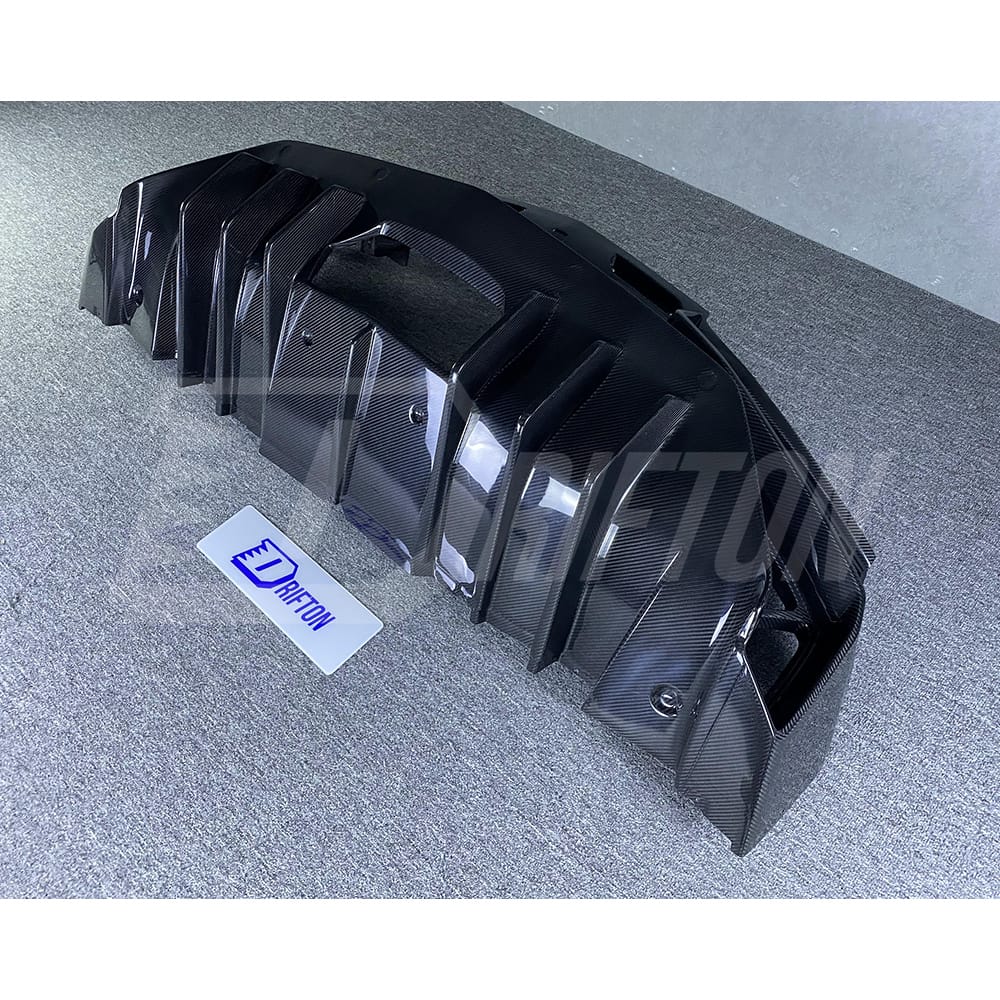 SV Style Dry Carbon Fiber Rear Bumper For Lamborghini Aventador LP700-4 LP720 LP750 2011-2015