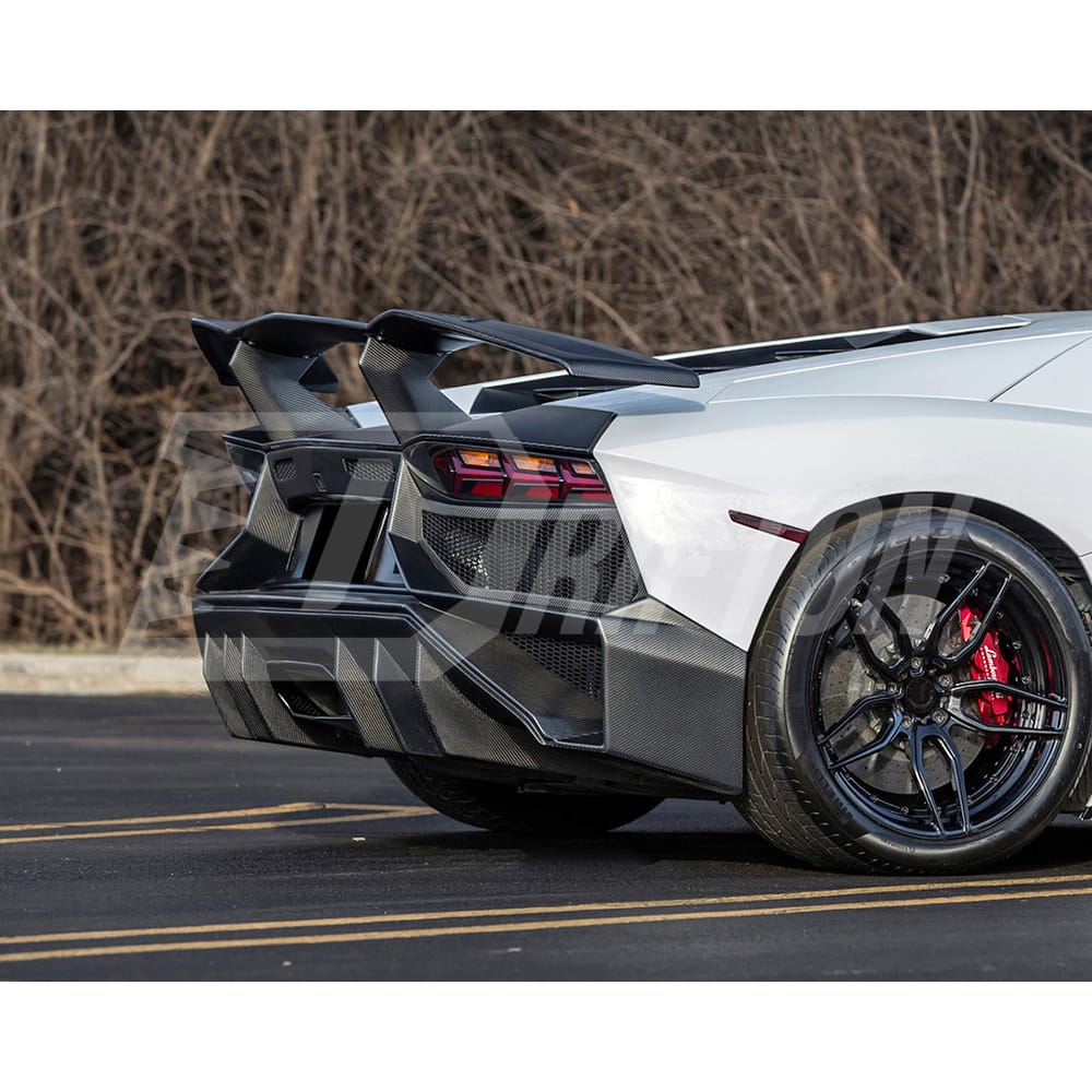 SV Style Dry Carbon Fiber Rear Bumper For Lamborghini Aventador LP700-4 LP720 LP750 2011-2015
