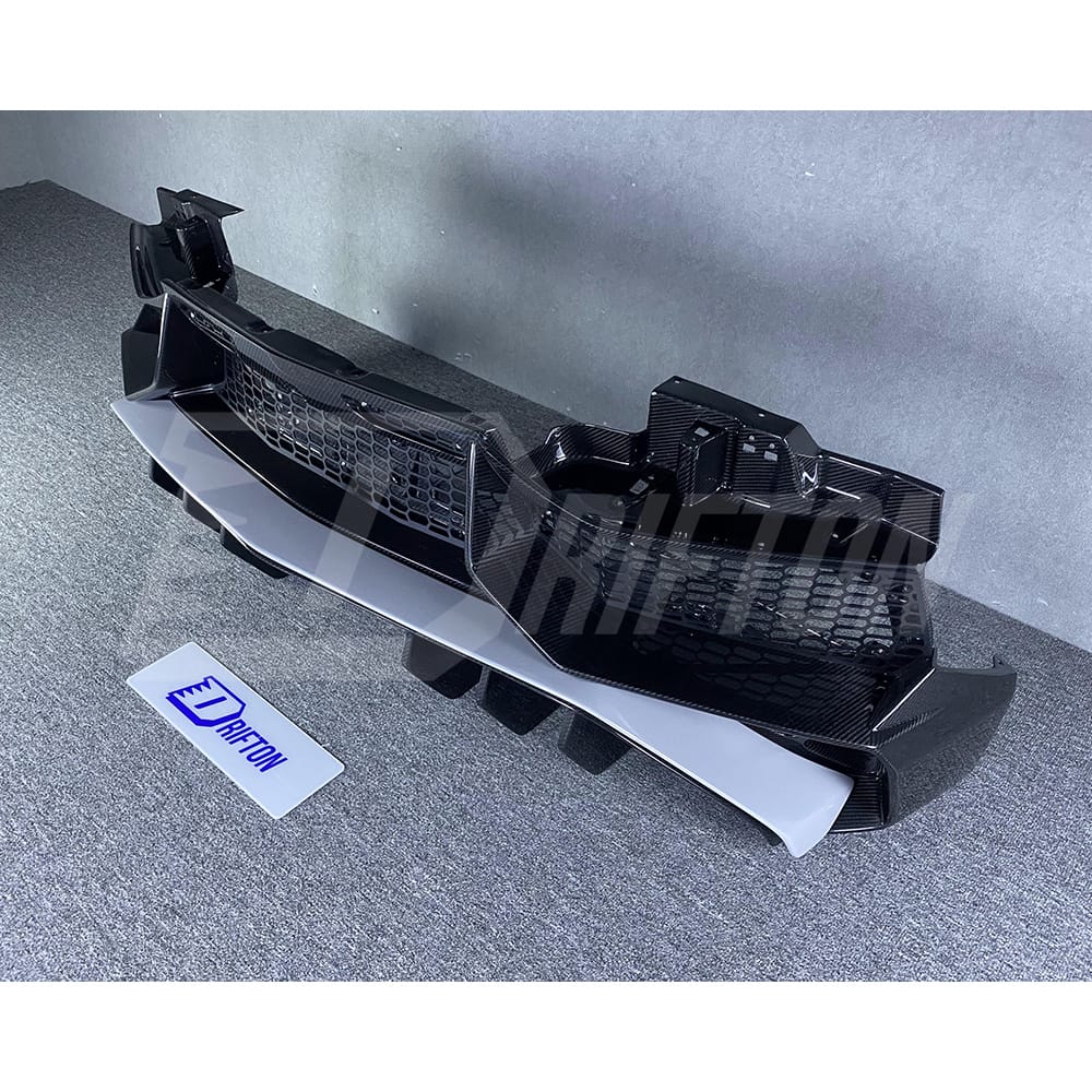 SV Style Dry Carbon Fiber Rear Bumper For Lamborghini Aventador LP700-4 LP720 LP750 2011-2015