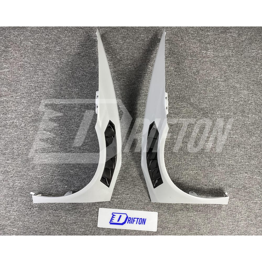 Vorsteiner-Style Half Dry Carbon Fiber Front Fender For Huracan LP610-4 LP580 2014-2018