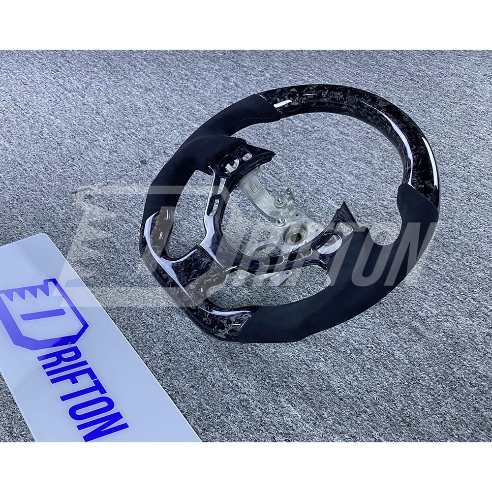 Customzie Forged Carbon Fiber Alcantara Steering Wheel With Center Trim Cover For Nissan R35 GTR 2008-2016