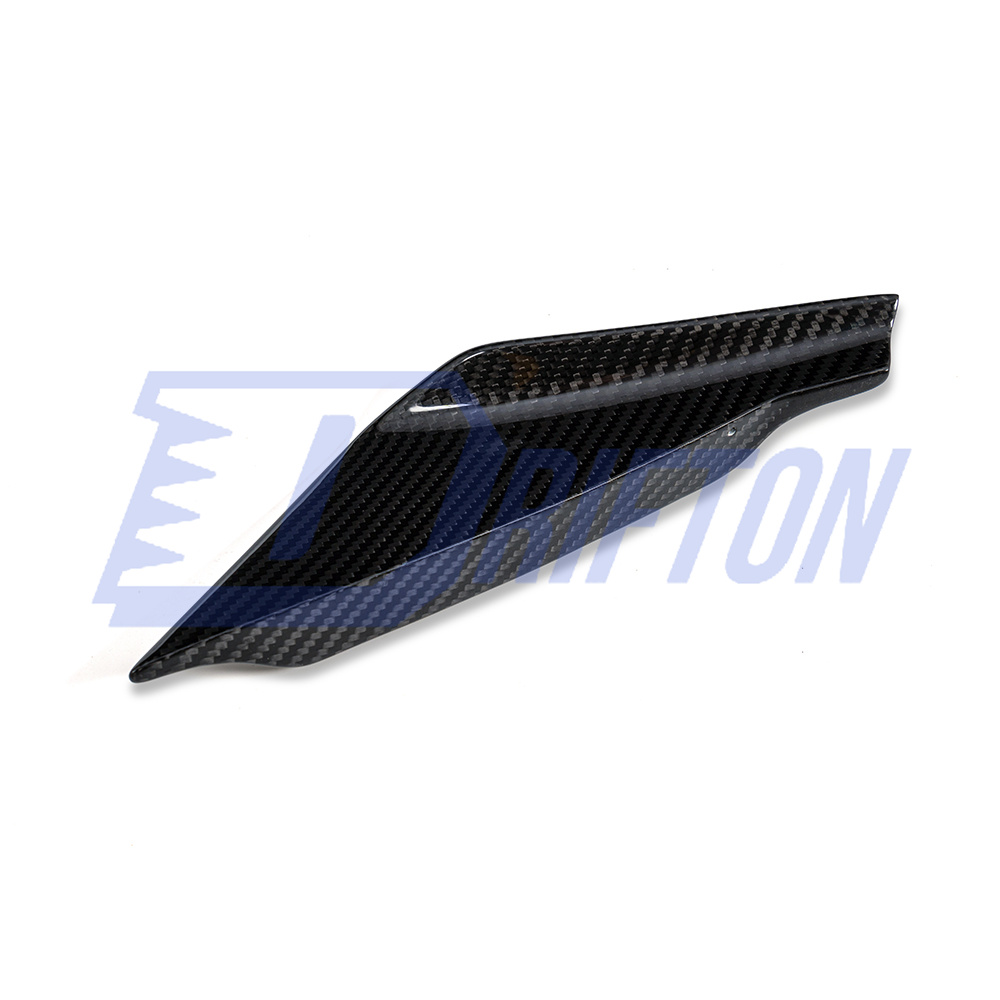 CMST Style Dry Carbon Fiber Front Canards For Aston Martin DB11 2017-2022