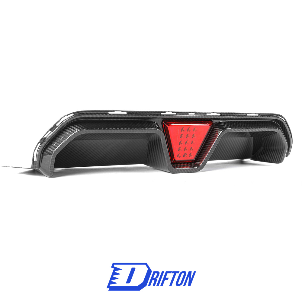 CS Style Dry Carbon Fiber Rear Diffuser With LED Brake Light For BMW 5 Series F90 M5 2017-2023