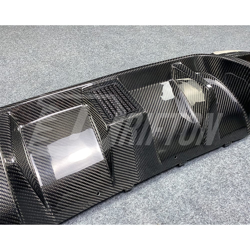 Dry Carbon Fiber Rear Diffuser With LED Light For BMW 5 Series F90 M5 2017-2023