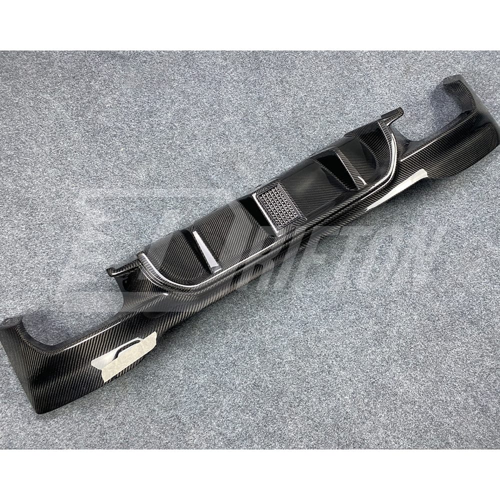 Dry Carbon Fiber Rear Diffuser With LED Light For BMW 5 Series F90 M5 2017-2023
