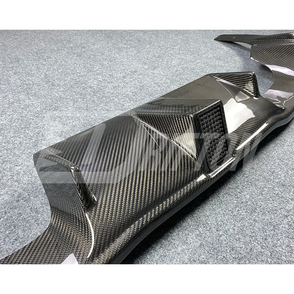 KT Style Dry Carbon Fiber LED Brake Light Rear Diffuser For BMW F87 M2 M2C 2016-2019
