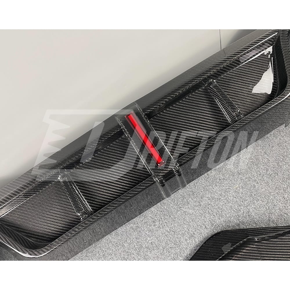 Karbel Style Dry Carbon Fiber LED Brake Light Rear Diffuser For BMW F97 X3M 2019-2021