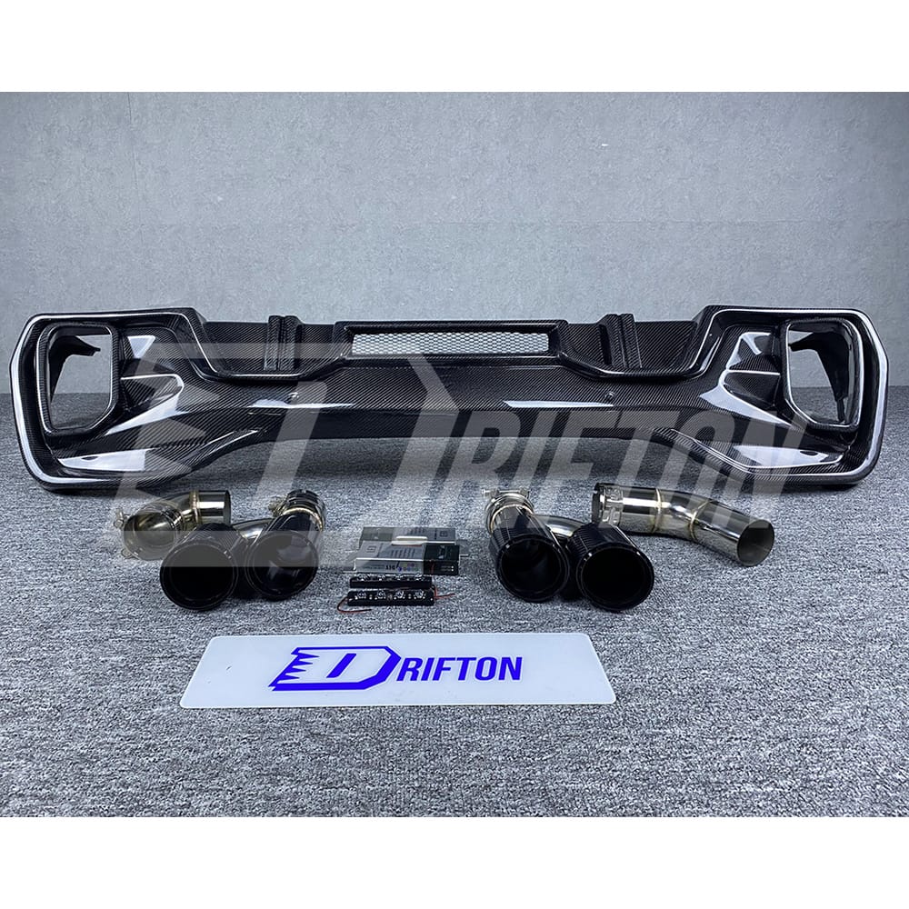 LD Style Carbon Fiber LED Brake Light Rear Diffuser & 4 Exhaust Tips For BMW X6 G06 2019-2023