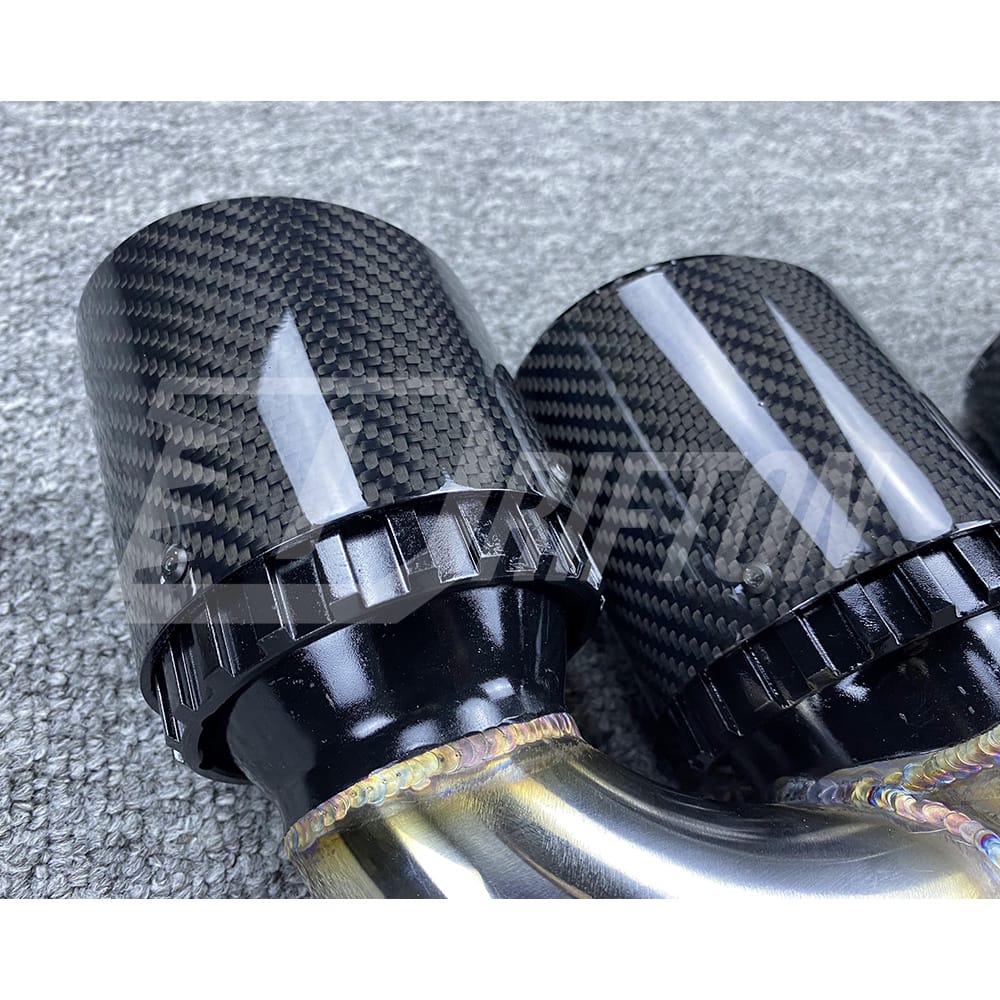 LD Style Carbon Fiber LED Brake Light Rear Diffuser & 4 Exhaust Tips For BMW X6 G06 2019-2023