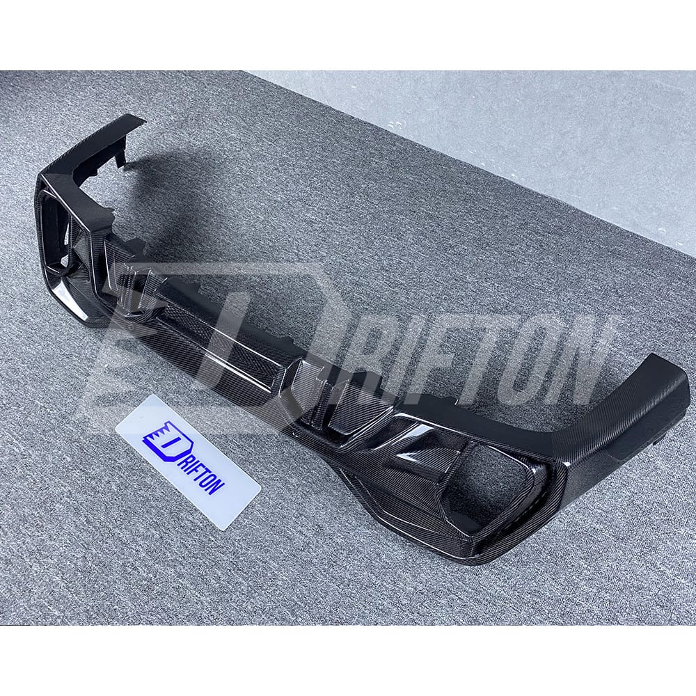 LD Style Carbon Fiber LED Brake Light Rear Diffuser & 4 Exhaust Tips For BMW X6 G06 2019-2023