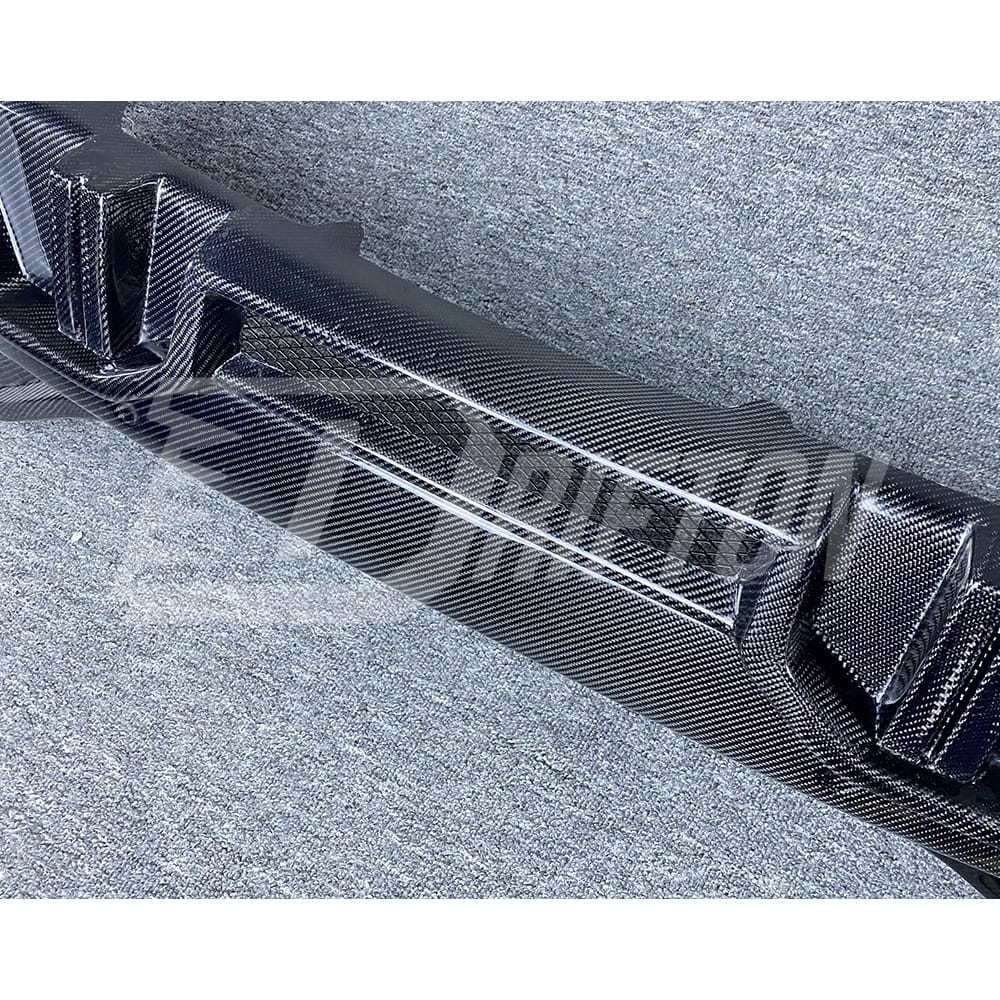 LD Style Carbon Fiber LED Brake Light Rear Diffuser & 4 Exhaust Tips For BMW X6 G06 2019-2023
