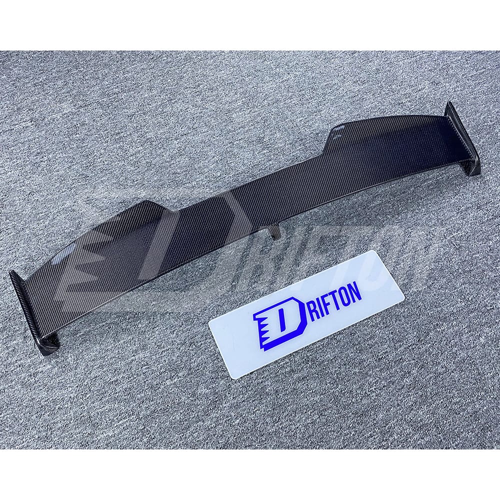 LD Style Carbon Fiber Roof Spoiler For BMW X6 G06 2019-2023