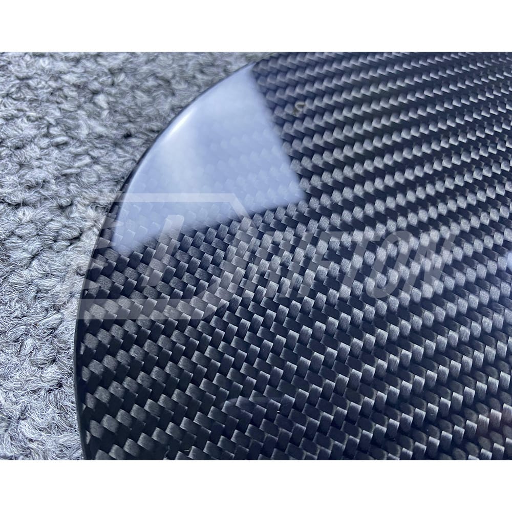 Dry Carbon Fiber Gas Fuel Filler Tank Cover For Alfa Romeo Giulia Quadrifoglio 2016-2023