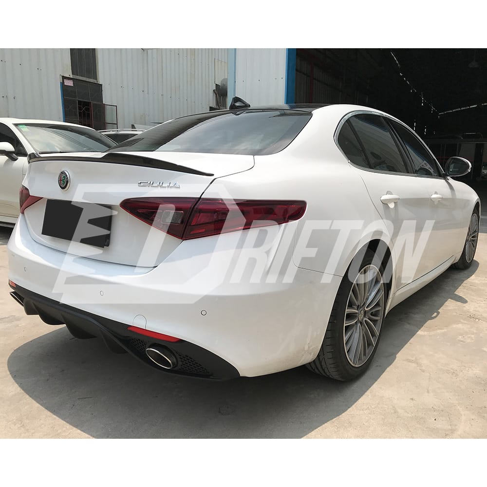 Quadrifoglio Style Dry Carbon Fiber Rear Trunk Wing Spoiler For Alfa Romeo Giulia 2016-2023