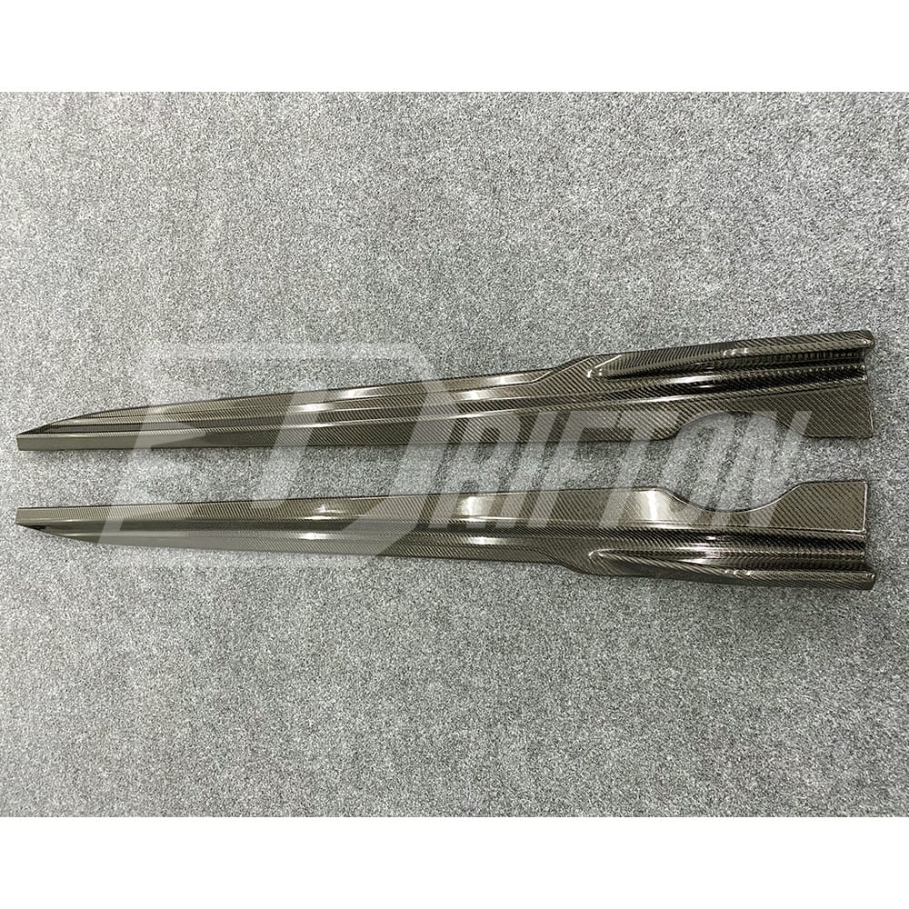 Black Knight Style Carbon Fiber Side Skirt For BMW X5 G05 2019-2023