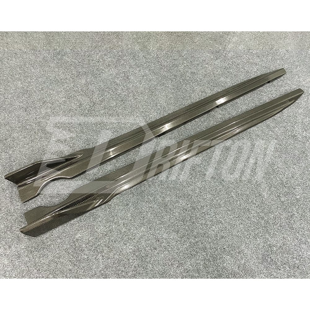 Black Knight Style Carbon Fiber Side Skirt For BMW X5 G05 2019-2023