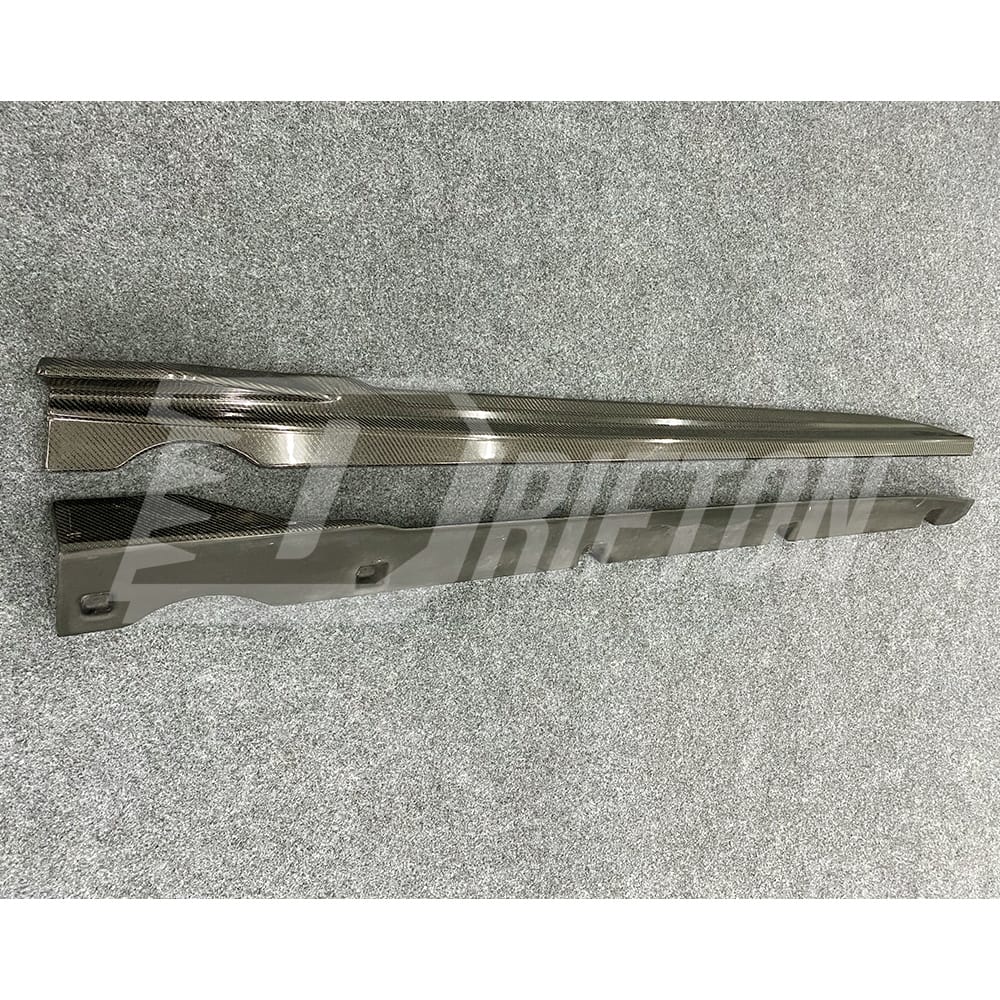 Black Knight Style Carbon Fiber Side Skirt For BMW X5 G05 2019-2023