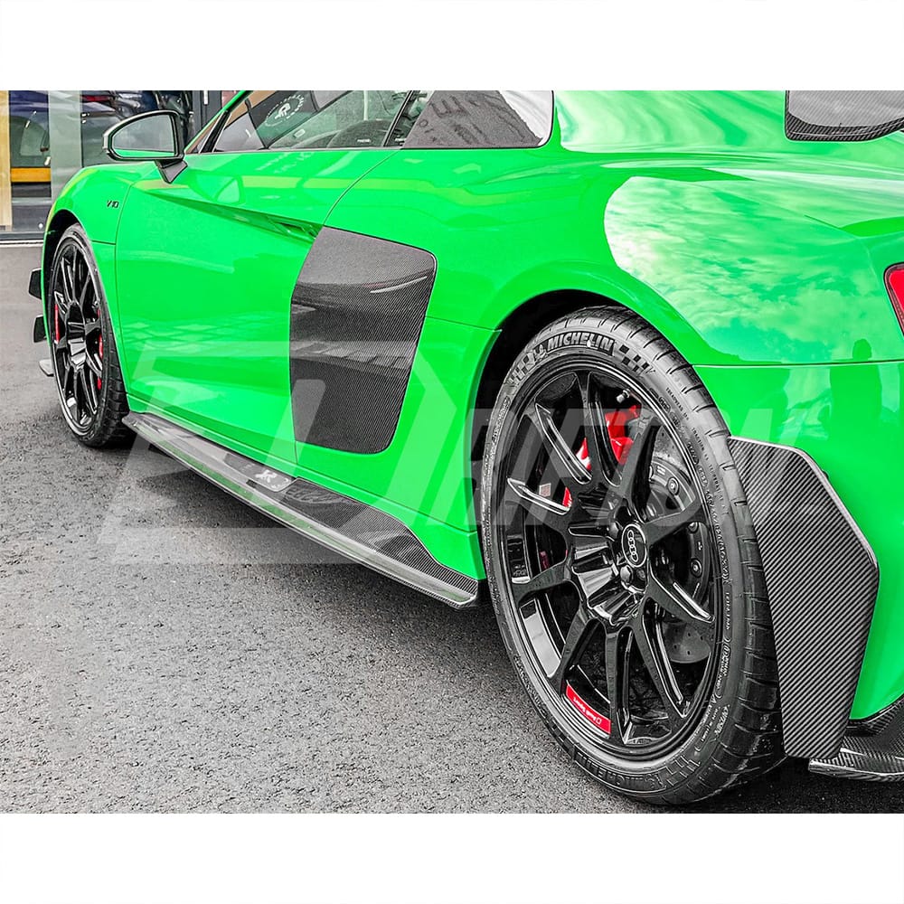 GT RWD Style Dry Carbon Fiber Side Skirt For Audi R8 2020-2024