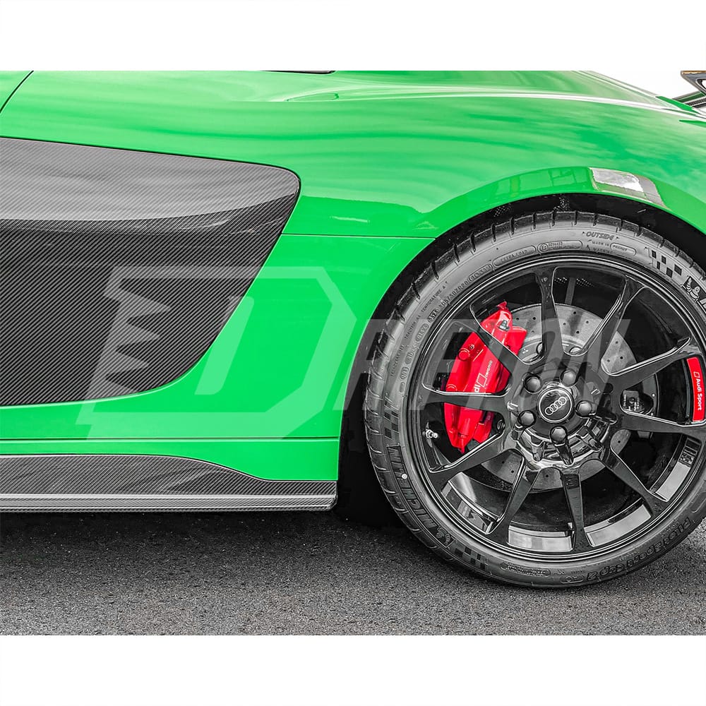GT RWD Style Dry Carbon Fiber Side Skirt For Audi R8 2020-2024