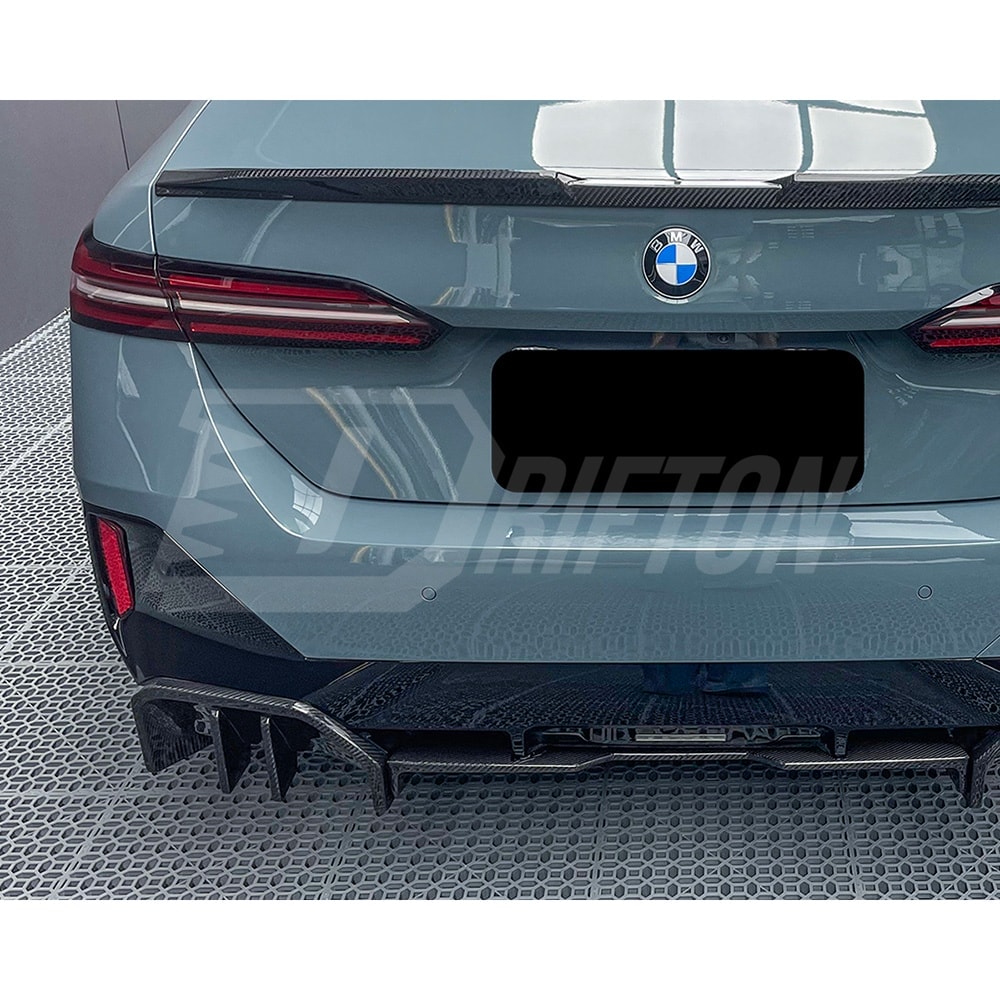 MP Style Dry Carbon Fiber Front Lip Splitter For BMW 5 Series G60 2024-On
