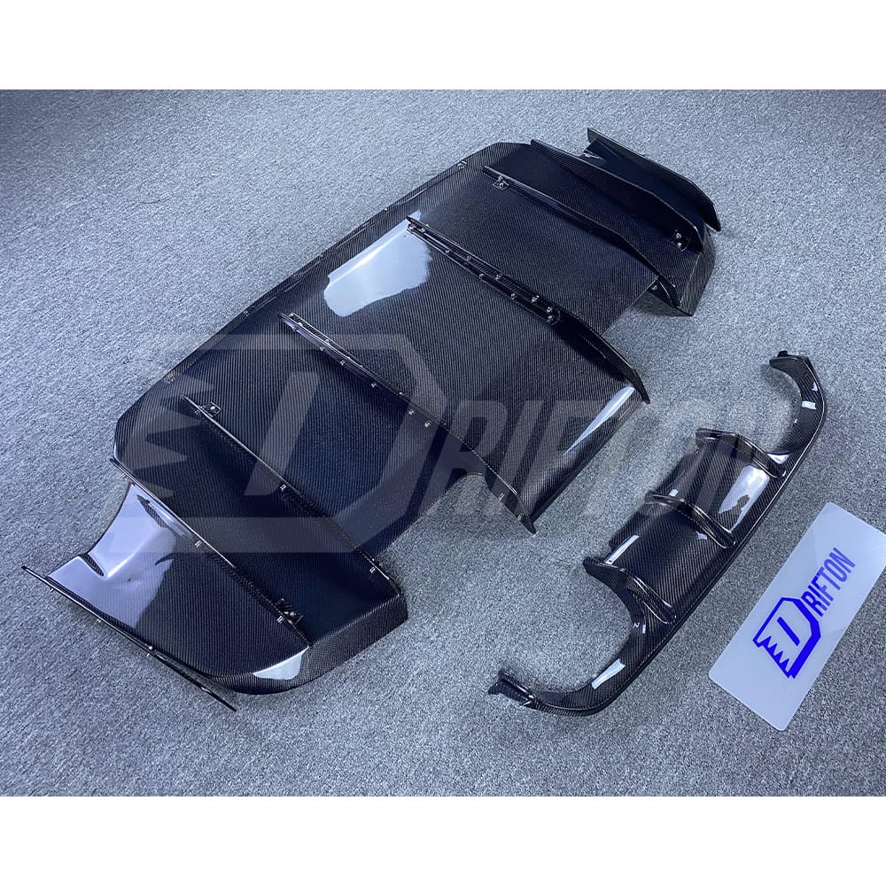 Varis Style Carbon Fiber Rear Diffuser Underboard With Lip For BMW M3 M4 F80 F82 F83 2014-2020