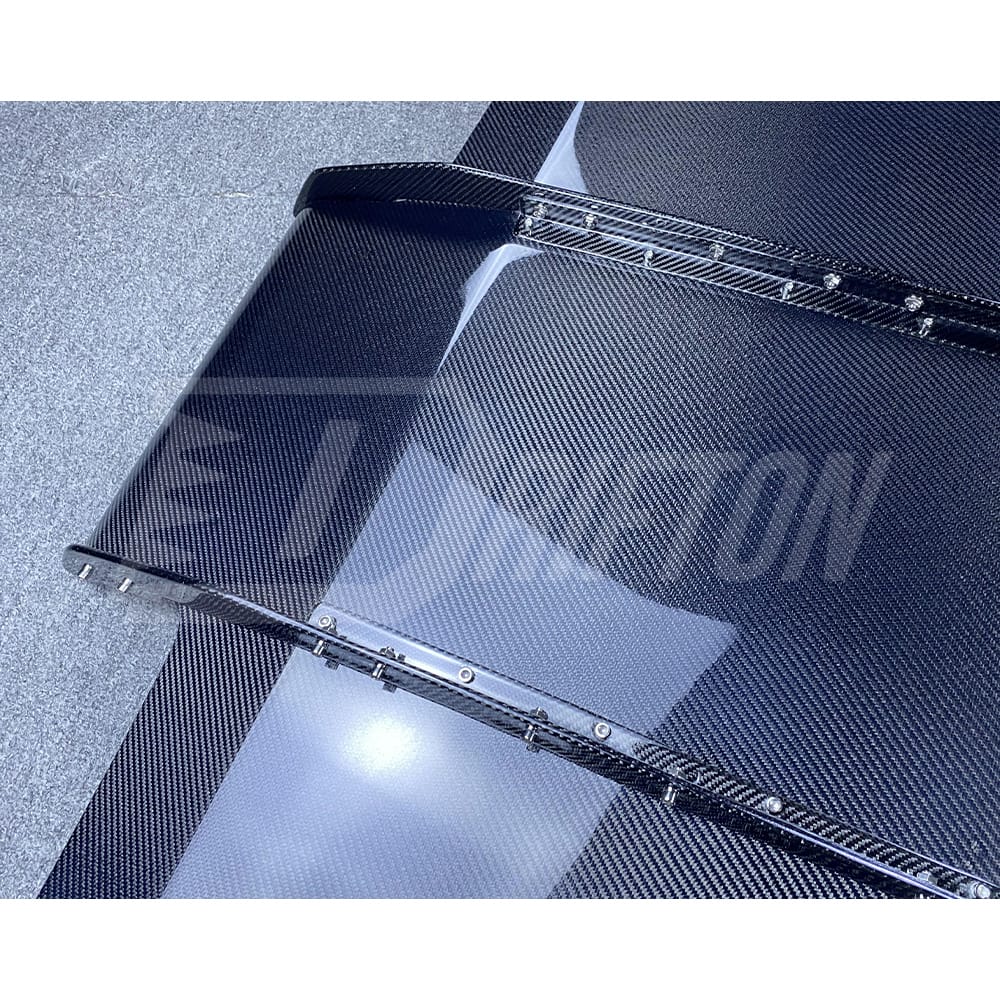 Varis Style Carbon Fiber Rear Diffuser Underboard With Lip For BMW M3 M4 F80 F82 F83 2014-2020