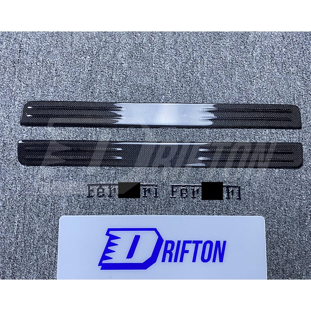 Dry Carbon Fiber Door Sills Scuff Plates Panels For Ferrari 488 GTB Spider 2015-2019