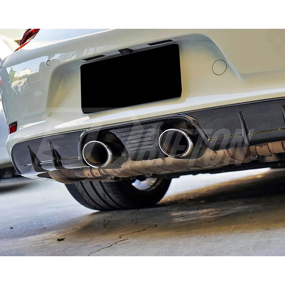 Center Exhaust Style Carbon Fiber Rear Diffuser For Porsche 911 Carrera S 4S GTS 991 991.2 2016-2018