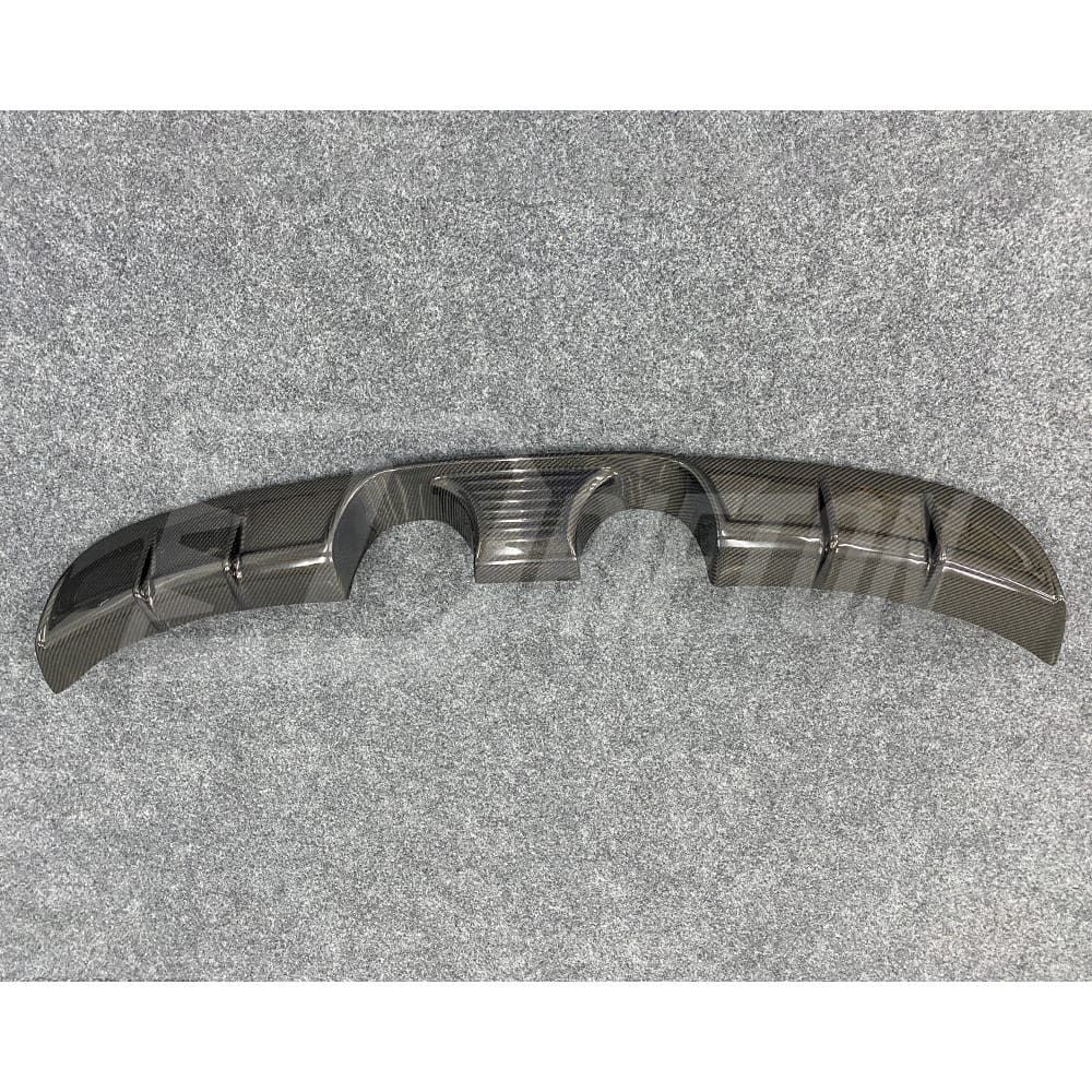 Center Exhaust Style Carbon Fiber Rear Diffuser For Porsche 911 Carrera S 4S GTS 991 991.2 2016-2018