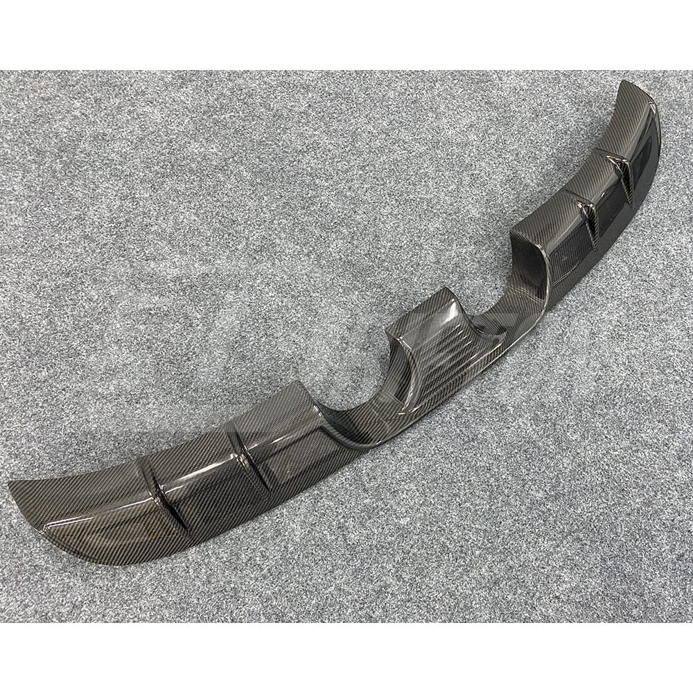 Center Exhaust Style Carbon Fiber Rear Diffuser For Porsche 911 Carrera S 4S GTS 991 991.2 2016-2018