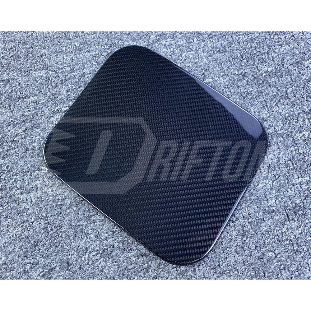 Dry Carbon Fiber Gas Cover Fuel Tank Cap For INFINITI Q50 2013-2024