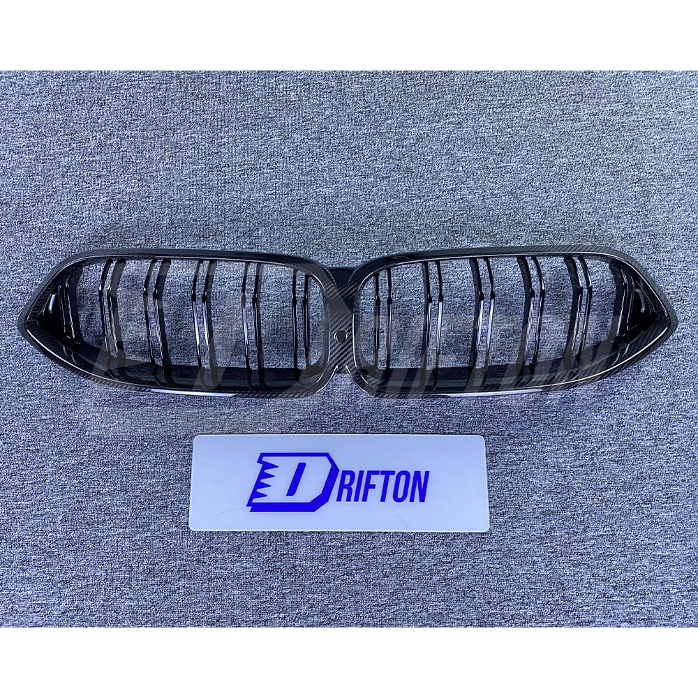 Double Slat Style Dry Carbon Fiber Front Grille For BMW M8 F90 F91 F92 F93 2020-2024