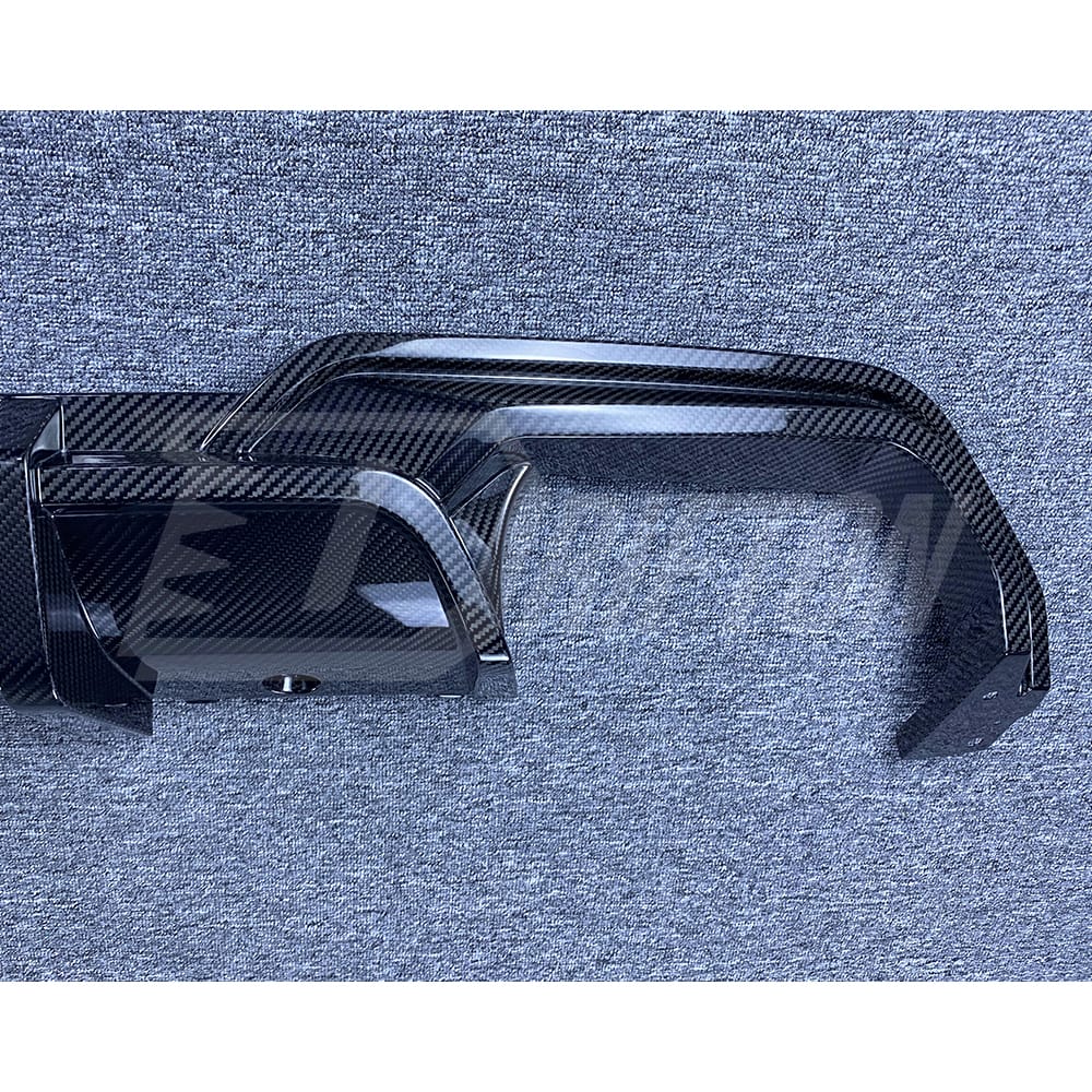 SQ Style Dry Carbon Fiber Rear Diffuser For BMW M8 F90 F91 F92 F93 2020-2024