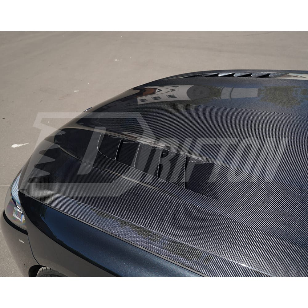Vented Style Carbon Fiber Hood For BMW M8 F90 F91 F92 F93 2020-2024
