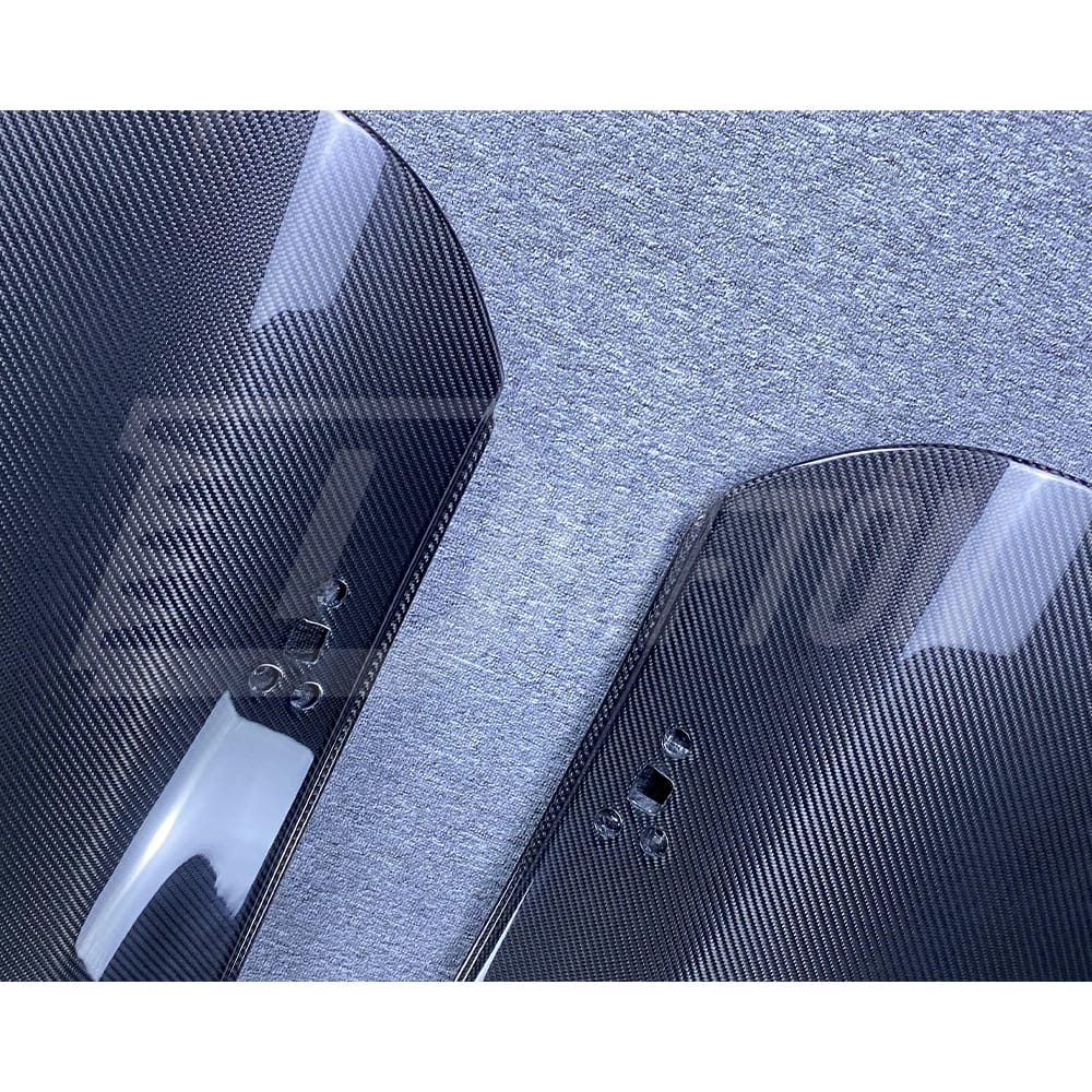 Dry Carbon Fiber Door For Nissan R35 GTR 2008-2019
